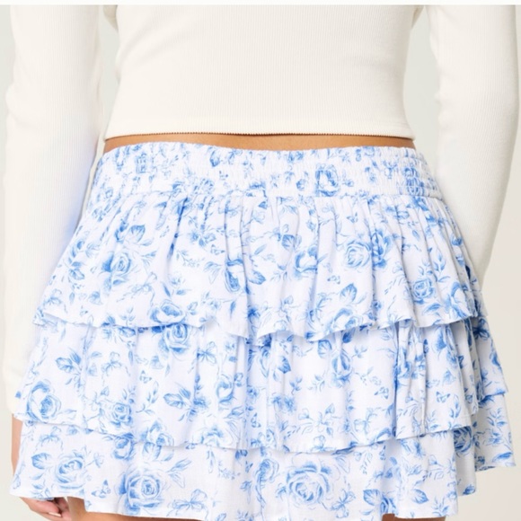 Hollister Dresses & Skirts - Hollister Blue Floral Mini Skirt